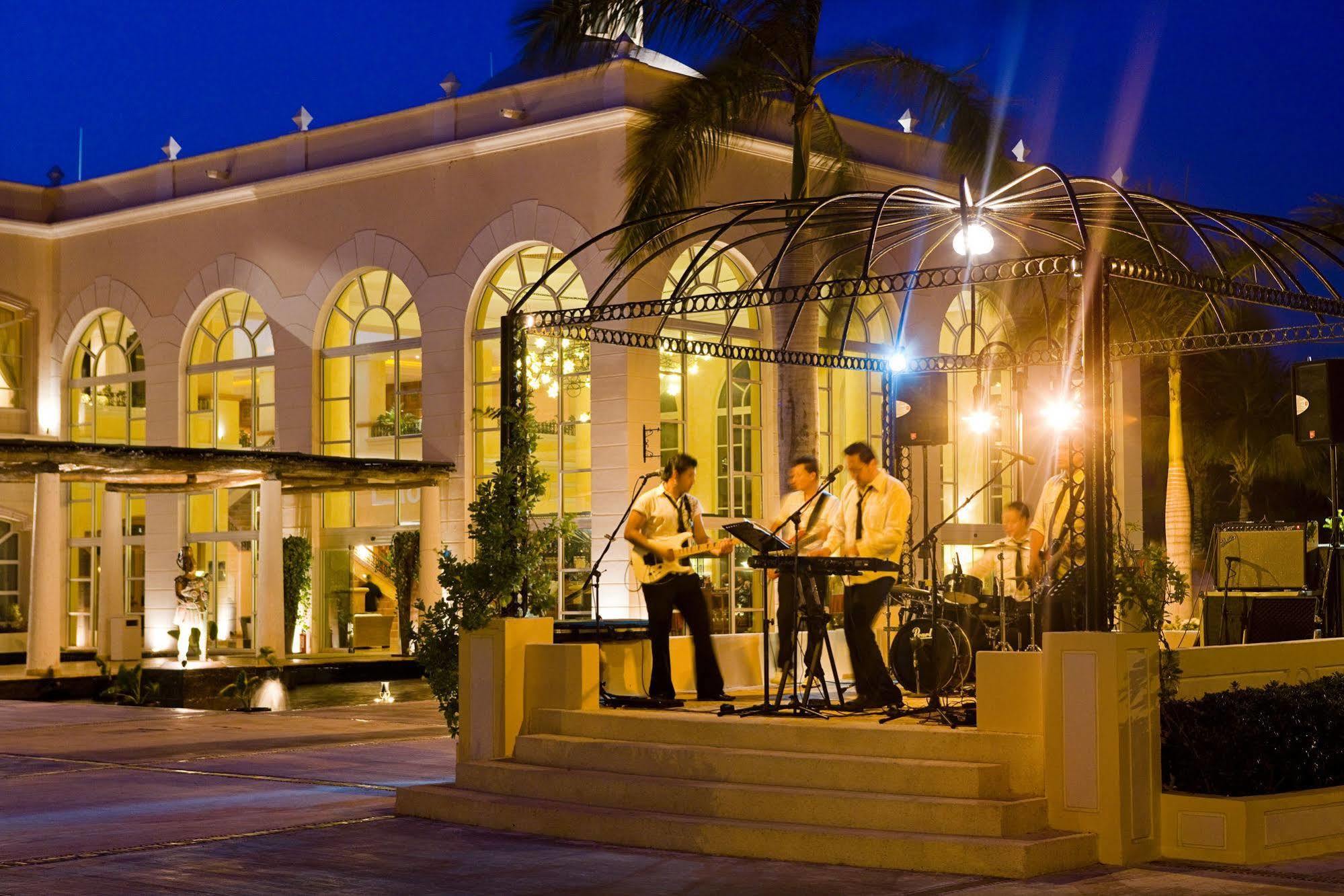 Excellence Riviera Cancun (Adults Only) Puerto Morelos Exterior photo